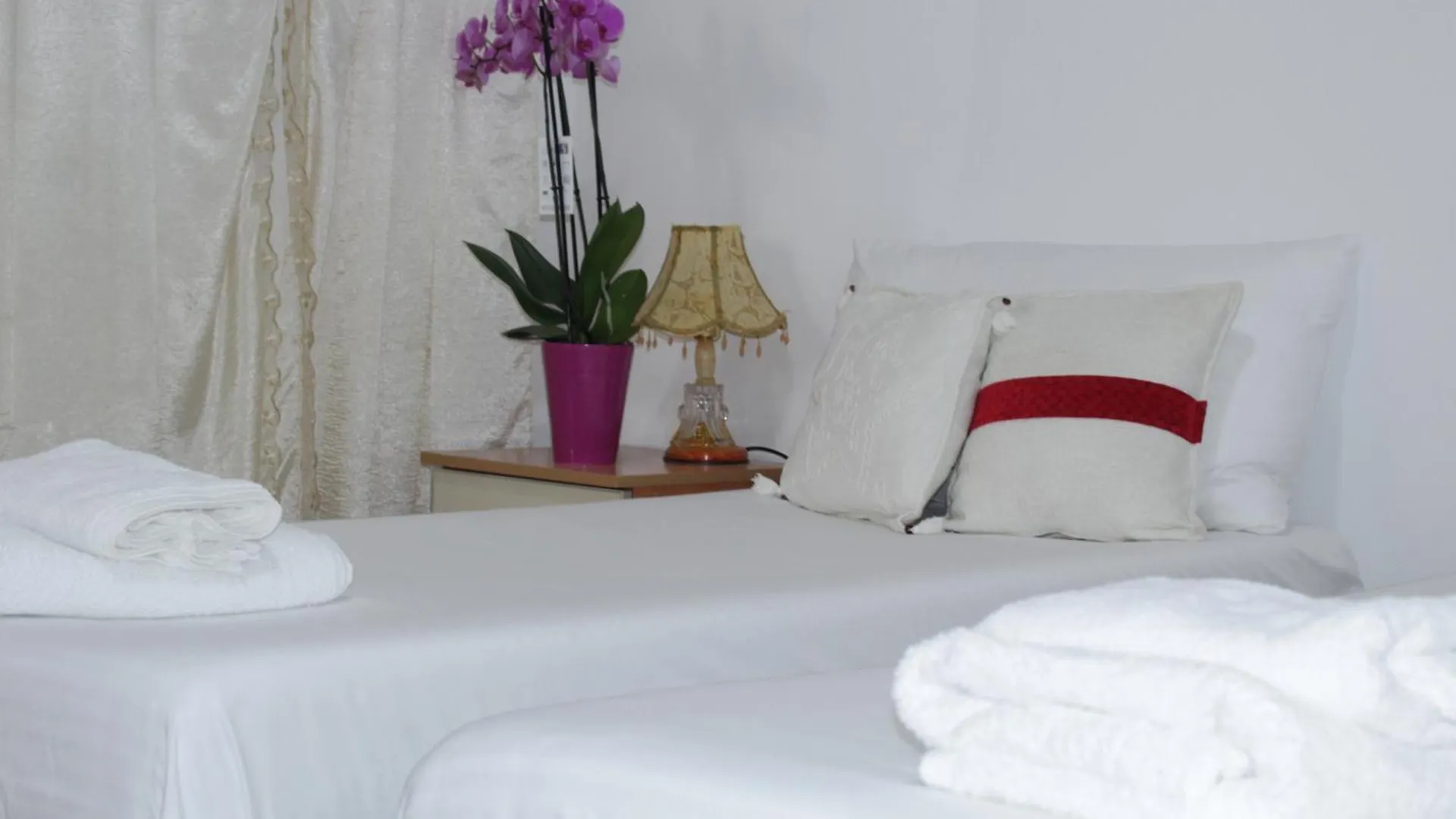 Studio Center Of City Sarande 0*,  Albania